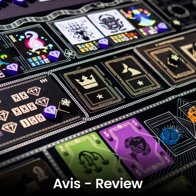 🔸Eternal Decks 🔸
(Fr & En)

@pixiegames.officiel 

👀 C'est bien ?

Eternal Decks est un jeu coopératif original et exigeant, centré sur la communication indirecte et l’adaptation permanente face à des règles et contraintes évolutives. Sa grande richesse tactique et sa forte rejouabilité séduiront les joueurs investis, malgré une thématique très abstraite.

❤️Concept coopératif original basé sur la communication indirecte
❤️Mécaniques élégantes et très tactiques
❤️Paliers et scénarios variés qui renouvellent les parties
❤️Excellente rejouabilité
❤️Matériel de grande qualité et direction artistique marquant

💔Règles denses et courbe d’apprentissage exigeante
💔Thématique assez abstraite
💔Facteur chance lié à la pioche
💔Une mise en place un peu longue

L'avis complet et la note sur : www.mr-boardgames.com
.
.
👀 Is it good?

Eternal Decks is an original and challenging cooperative game, centered on indirect communication and constant adaptation to evolving rules and constraints. Its rich tactical depth and high replayability will appeal to dedicated players, despite its very abstract theme.

❤️Original cooperative concept based on indirect communication
❤️Elegant and highly tactical mechanics
❤️Varied levels and scenarios that keep games fresh
❤️Excellent replayability
❤️High-quality components and striking art direction

💔Dense rules and a demanding learning curve
💔Somewhat abstract theme
💔Luck factor related to the deck draw
💔Somewhat lengthy setup

Full review and rating at: www.mr-boardgames.com
.
.
.
Un grand merci à la boutique en ligne Esprit Jeu qui m’a permis de tester ce jeu grâce à l’envoi d’une copie.

www.espritjeu.com @espritjeu
.
.
.
.
#boardgame #boardgamer #jeudesociete #jeuxdesociété #jeudeplateau #j2s #bgg #bggcommunity #boardgamegeek #jeux #jds #tabletop #juegodemesa #brettspiele