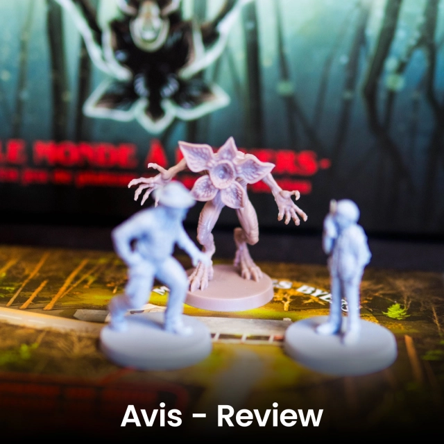 🔸Stranger Things – Le monde à l’envers🔸
(Fr & En)

@cmongames 

👀 C'est bien ?

Stranger Things: Le monde à l'envers est une adaptation fidèle et immersive qui capture parfaitement l'atmosphère de tension de la série grâce à un système de jeu coopératif tendu. Bien que parfois soumis à une part de chance importante liée aux jetons cachés, il offre un défi stratégique solide et accessible pour tous les fans d'Hawkins.

❤️Immersion thématique
❤️Deux saisons jouables avec plateaux distincts
❤️Tension constante
❤️Règles accessibles
❤️Coopération fluide

💔Profondeur stratégique modérée
💔Hasard parfois punitif
💔Rejouabilité correcte mais sans grand renouvellement
💔Peu de variété dans les cartes Scène

La note : 7,3/10

L'avis complet sur : www.mr-boardgames.com
.
.
.
.
👀 Is it good?

Stranger Things: The Upside Down is a faithful and immersive adaptation that perfectly captures the tense atmosphere of the series thanks to its gripping cooperative gameplay. While sometimes subject to a significant element of luck due to hidden tokens, it offers a solid and accessible strategic challenge for all Hawkins fans.

❤️Thematic immersion
❤️Two playable seasons with separate game boards
❤️Constant tension
❤️Accessible rules
❤️Smooth cooperation

💔Moderate strategic depth
💔Sometimes punishing luck
💔Decent replayability but not much variety
💔Limited variety in Scene cards

Rating: 7.3/10

Full review at: www.mr-boardgames.com
.
.
.
tags 🏷

#boardgame #boardgames #boardgamegeek #boardgamephotography #tabletopgames #桌上遊戲 #juegosdemesa #spiel #giochidatavola #bggcommunity #bgg #boardgameaddict #boardgamers #games #2playergames #boardgamecouple #brettspiel #jogodetabuleiro #lautapelit #ボードゲーム #보드게임 #brädspel #boardgamer #boardgamesofinstagram #boardgamenight #boardgamesarefun