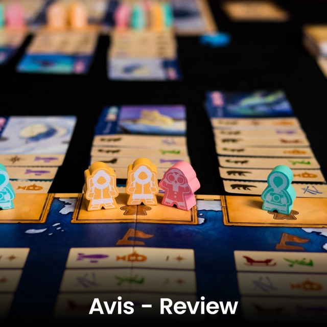🔸Borealis🔸
(Fr & En)

@luckyduckgamesfr 

👀 C'est bien ?

Borealis est un jeu de gestion fluide et malin qui se distingue par sa mécanique originale de déplacement de scientifiques dictée par le placement de vos cartes. Malgré une apparente simplicité, il offre un véritable défi d'optimisation et de planification pour les amateurs de collection et de scoring.

❤️Gestion intéressante des déplacements
❤️Mécaniques simples mais efficaces
❤️Sensations d’optimisation satisfaisantes
❤️Tours rapides et fluides
❤️Matériel de qualité
❤️Plusieurs scoring

💔Interaction assez faible
💔Thème absent
💔Sensation de répétitivité possible vu le peu d'actions
💔Cela reste très mécanique et abstrait

La note : 7,7/10

L'avis complet sur : www.mr-boardgames.com
.
.
.
Copie presse
.
.
.
👀 Is it good?

Borealis is a fluid and clever resource management game that stands out thanks to its original scientist movement mechanic dictated by card placement. Despite its apparent simplicity, it offers a real challenge in optimization and planning for collectors and score-chasers.

❤️Interesting movement management
❤️Simple but effective mechanics
❤️Satisfying optimization feeling
❤️Fast and fluid turns
❤️High-quality components
❤️Multiple scoring methods

💔Very limited player interaction
💔No clear theme
💔Possibly repetitive due to the limited number of actions
💔Remains very mechanical and abstract

Rating: 7.7/10

Full review at: www.mr-boardgames.com